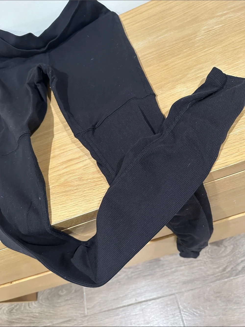 Alo Leggings